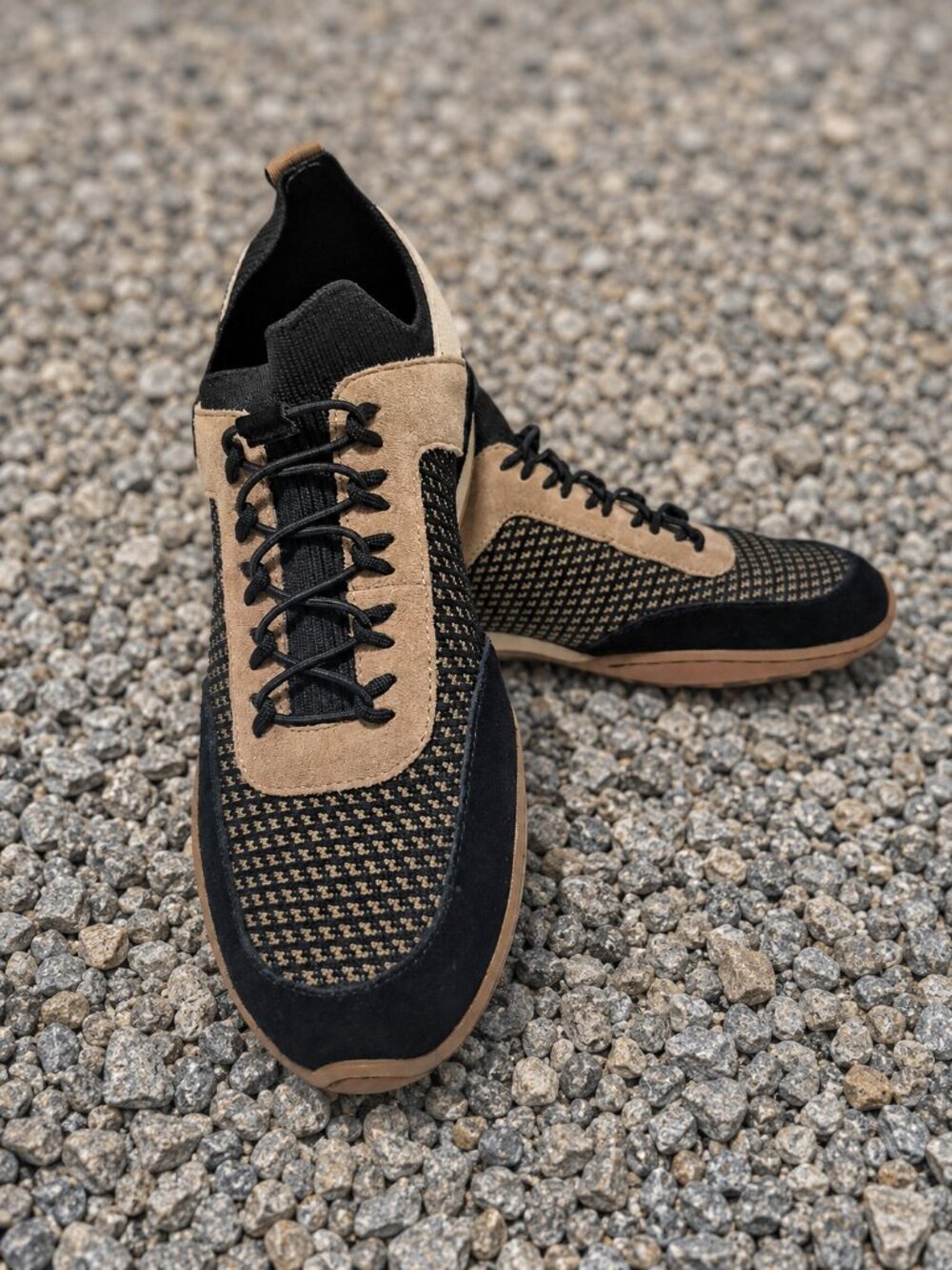 Born Aire Womens Sneaker